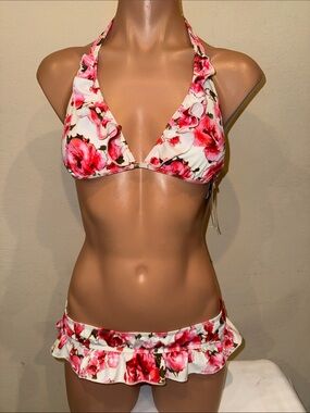 NWT Guess bikini set size M S halter bra